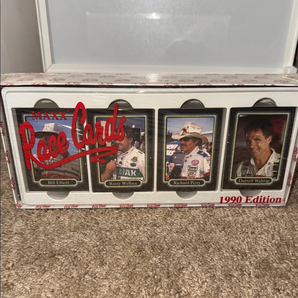 Maxx Race Cards 1990 Edition. Trading cards. Nascar